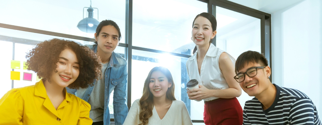 与全球最佳雇主  350vip8888新葡的京光电<br>
一起探索未来职涯可能